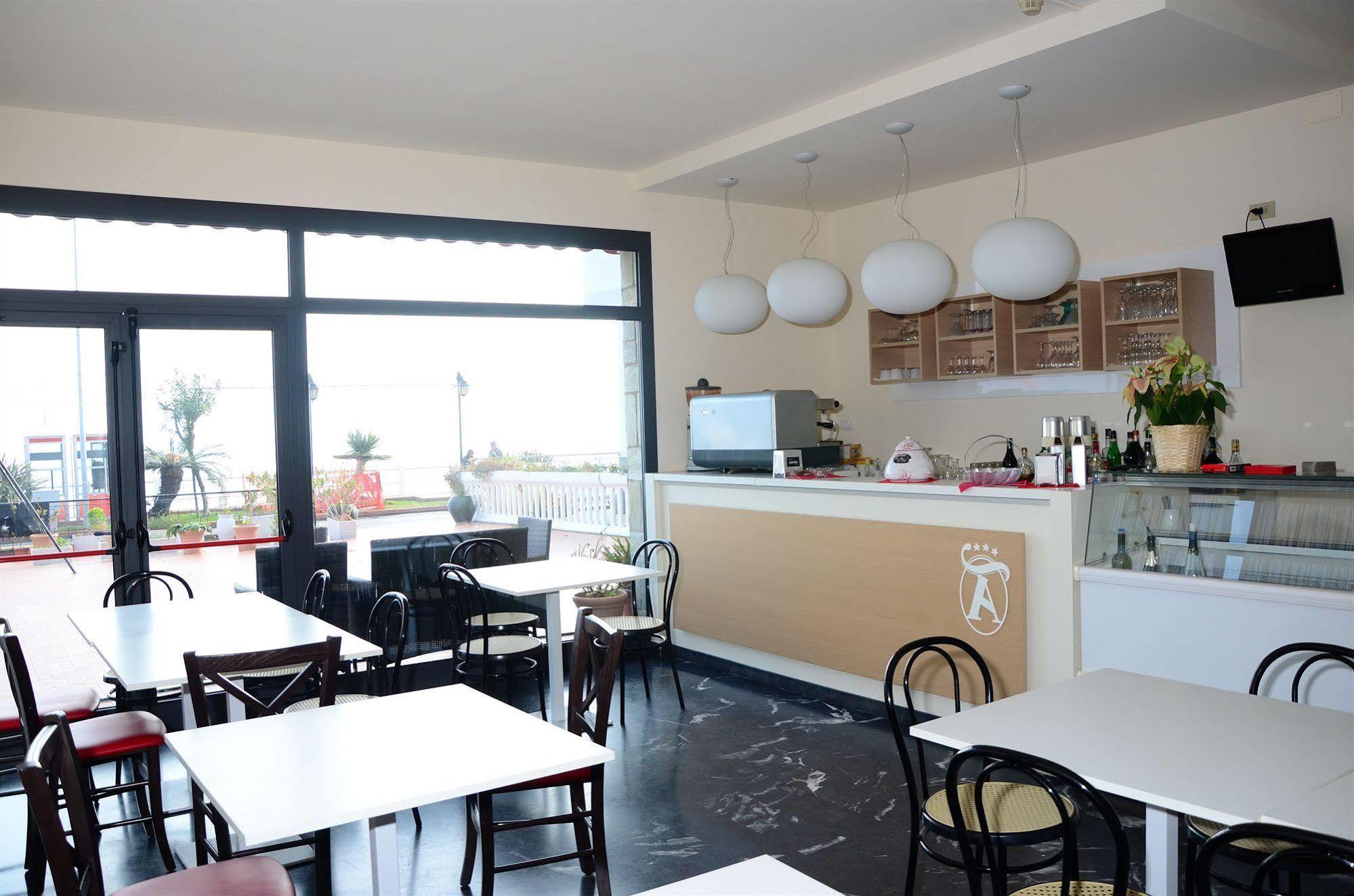 Hotel Aquilia Laigueglia Luaran gambar